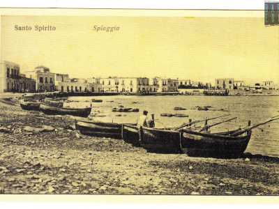 Fu solo nell'800 che cominci� a prendere forma la Santo Spirito che conosciamo oggi. Alcuni marinai eressero delle piccole case a ridosso dell'insenatura e i bitontini pi� facoltosi fecero realizzare le prime ville dell'area